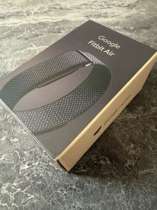 Fitbit Air (Черный / Black) | В наличии
