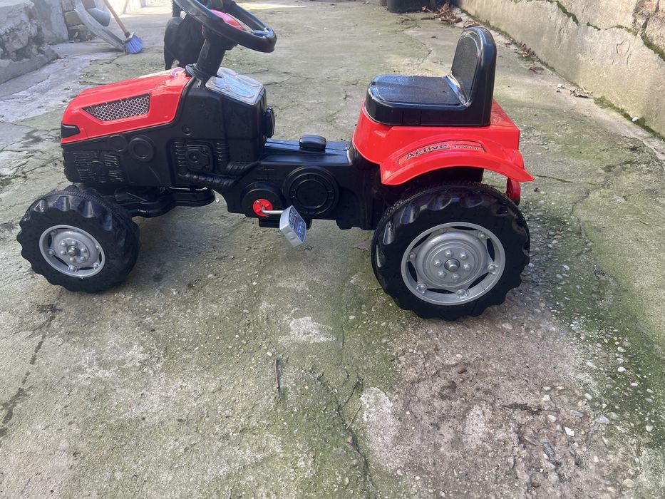 Vand tractor copii cu pedale 3+ nefolsoit