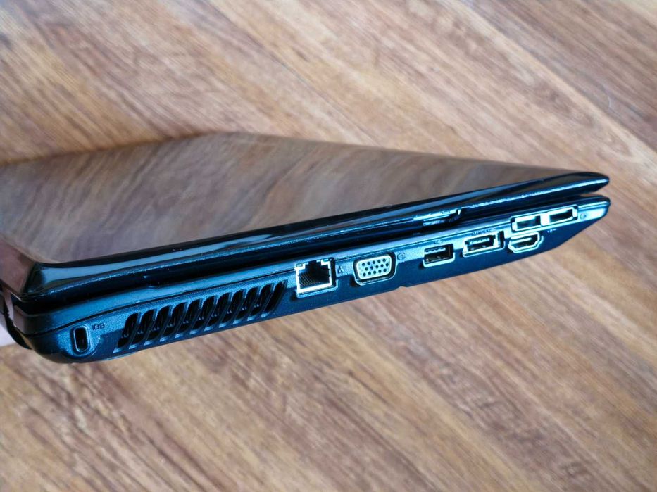 Лаптоп L:enovo G560