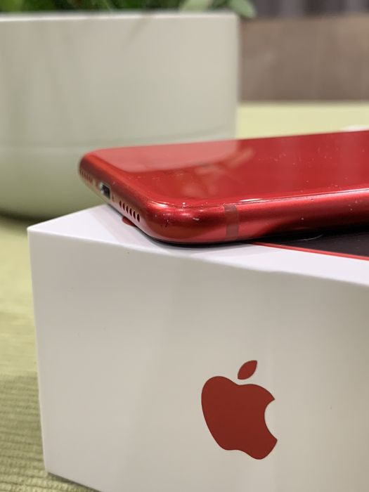 iPhone SE 2020 (2-ро поколение SE)