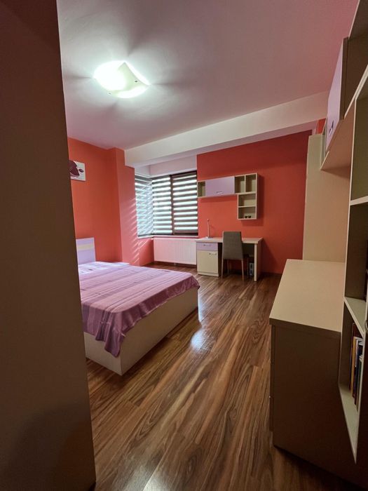 Ofer spre inchiriere apartament 3 camere in zona Compozitori