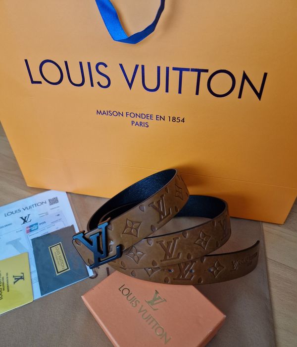 Curea Louis Vuitton unisex, logo metalic negru, new model