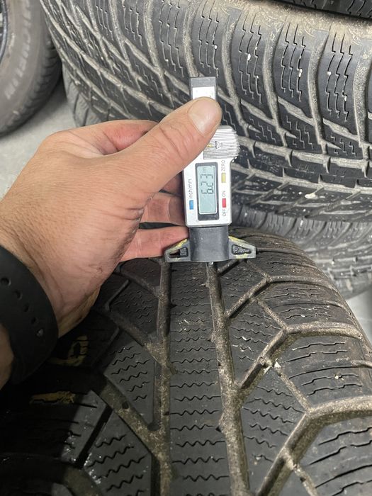 Anv m+s 205/60/16 Michelin/Semperit