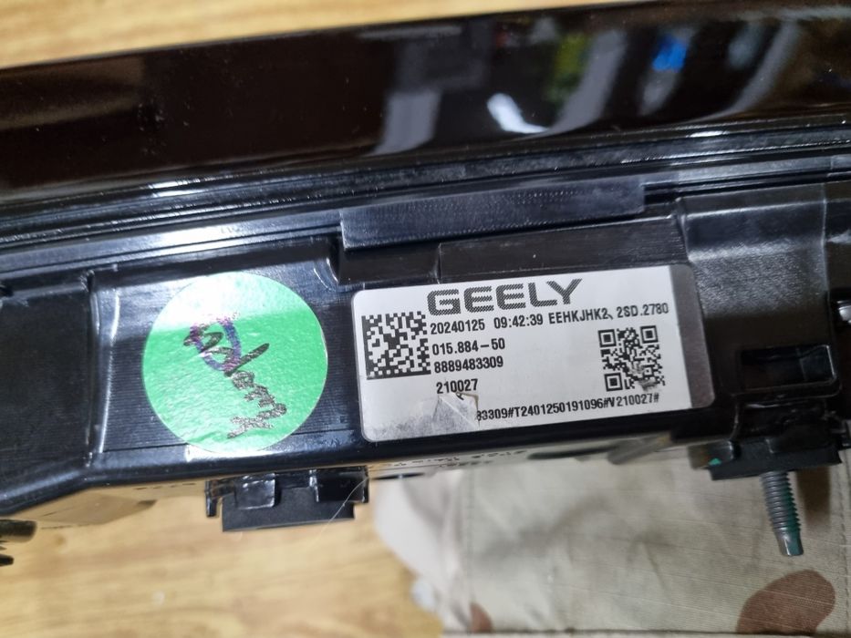 Задний фонарь  Geely monjaro