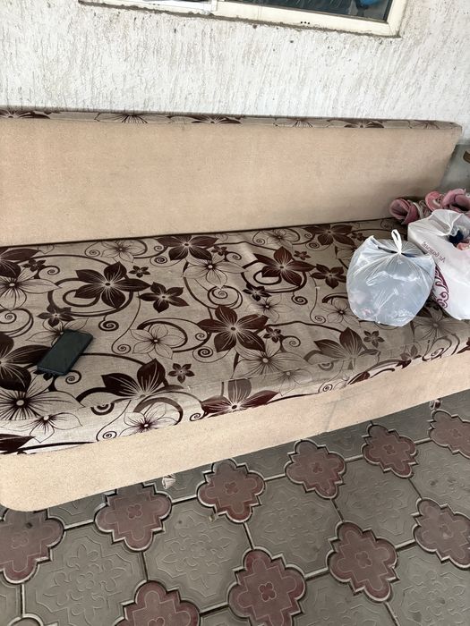 Продам диван б/у