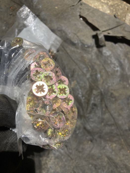 Holzsuruburi cu Cap inecat Cruce 6x180mm