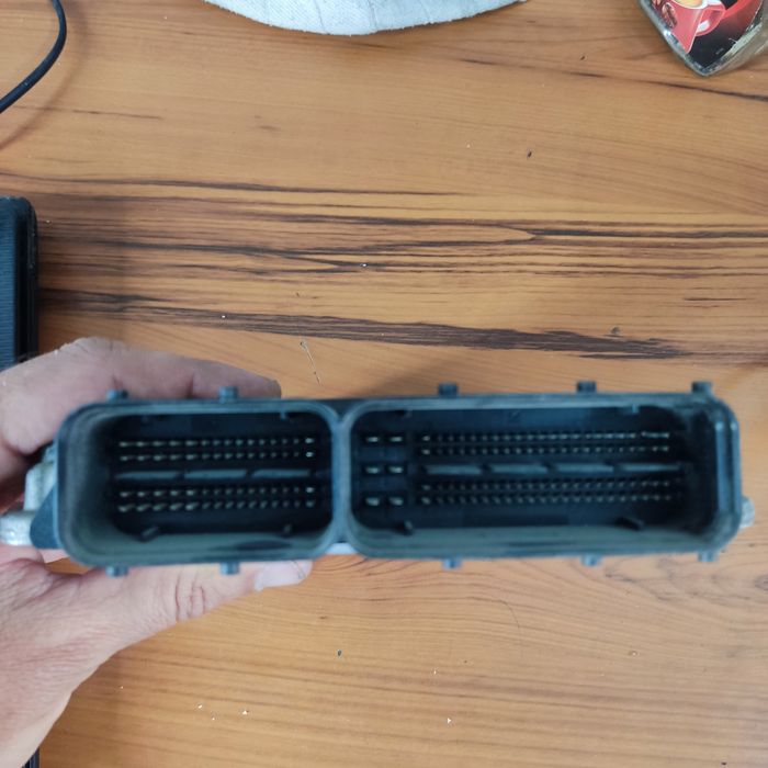 Блок управления двигателем (ECU) Volkswagen.