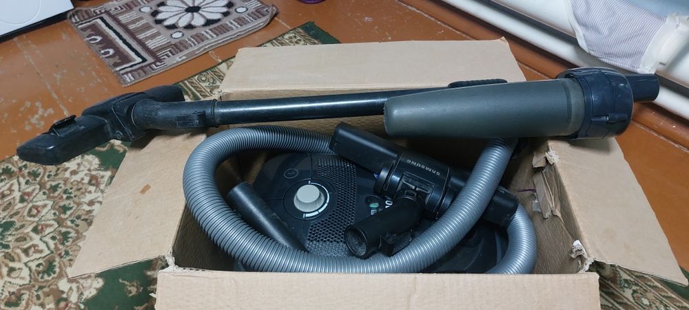 Пылесос SAMSUNG с циклонным фильтром