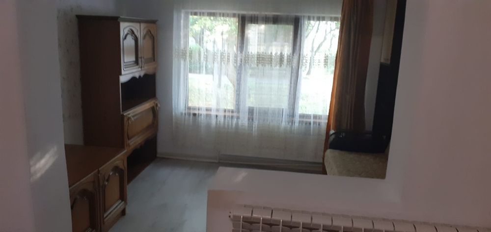 Vând garsonieră zona obor
