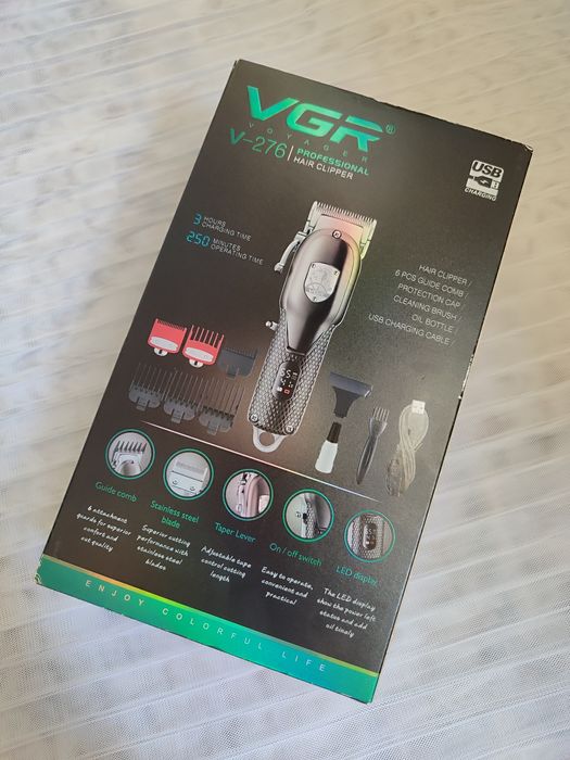 Новая  машинка VGR V-276 (Металл + LED)