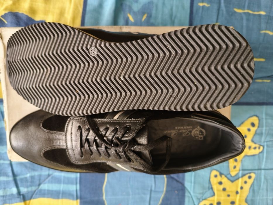 Продам обувь совершенно новая