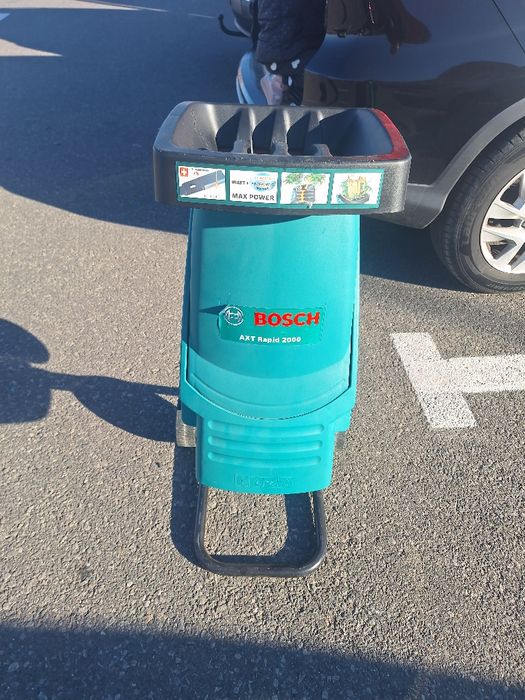 Tocator crengi Bosch garantie 2 ani