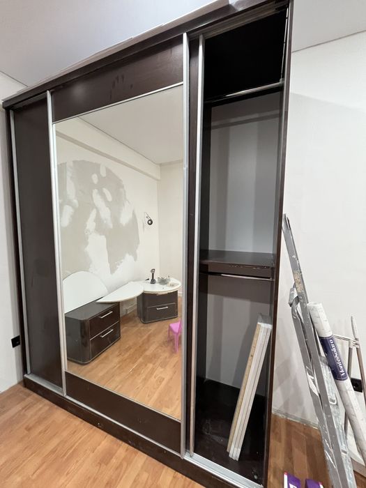 Шкаф купе , в хорошем состоянии