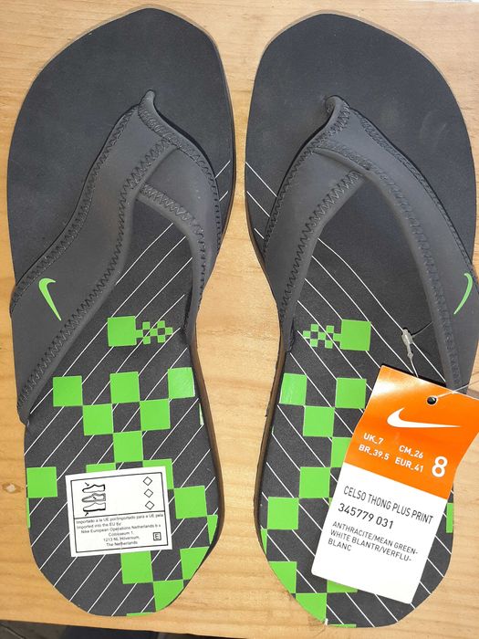 Нови мъжки чехли Nike размер 41 модел Celso Thong