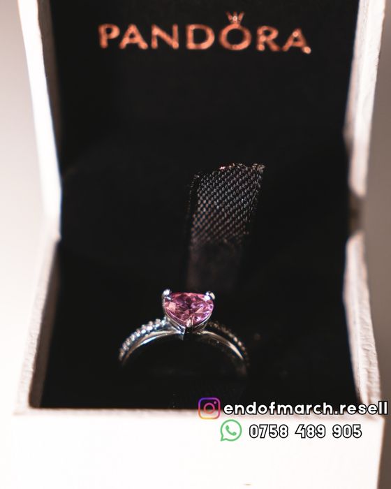 Inel Pandora Sparkling Elevated Heart (inima roz)