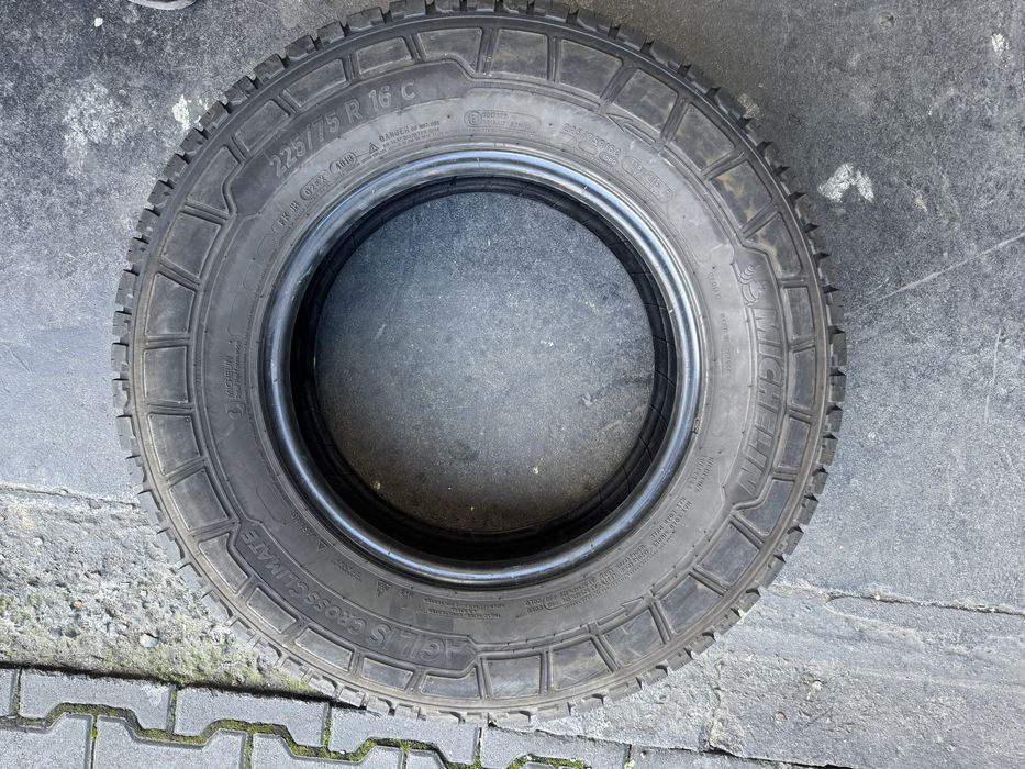 225/75/16c michelin