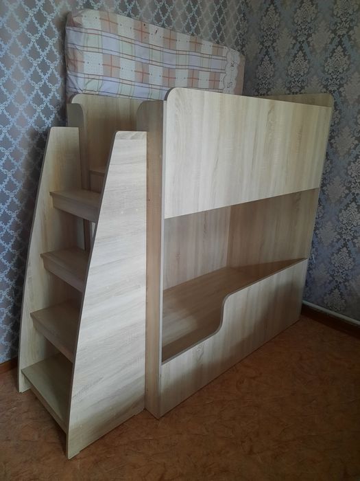 детская двухъярустная кровать