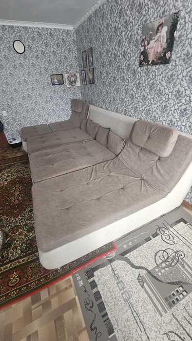 Продам диван Пума.