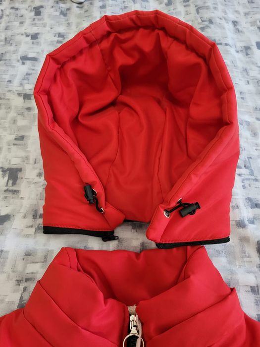 Продам куртку новую!