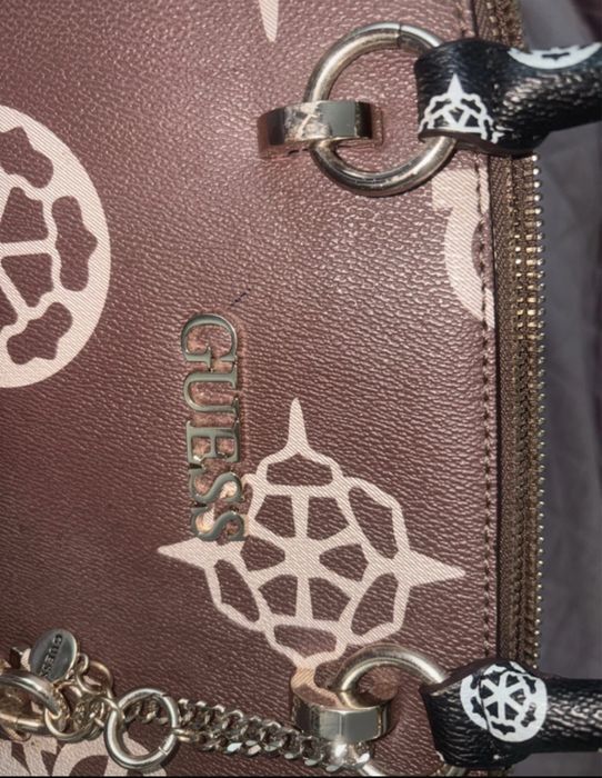 Geanta Guess in stare impecabila