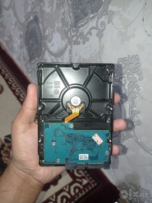 Arzon narxda HDD la sotiladi