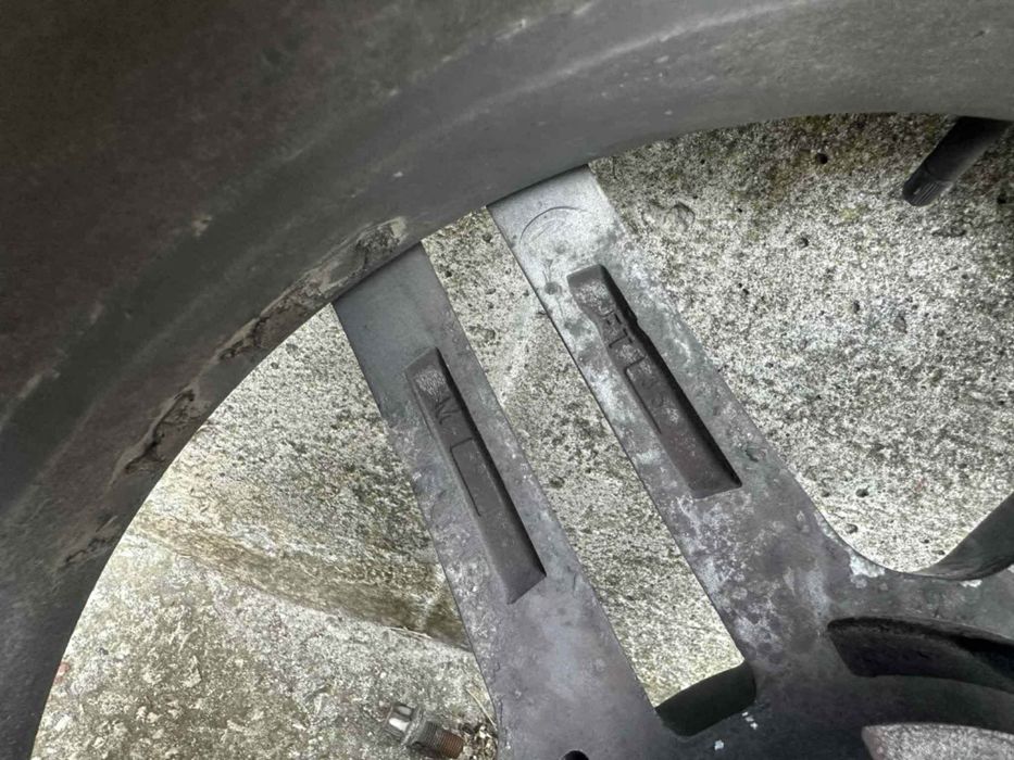 Алуминиеви джанти AMG 19 5x112 с летни гуми