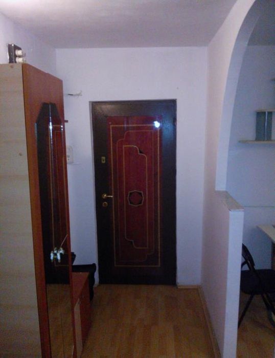 Vand apartament 3 camere