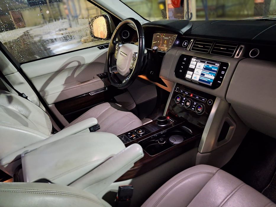 Range Rover intretinut accept variante