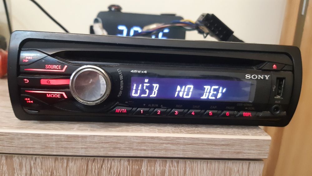 Sony mp3 auto cu usb