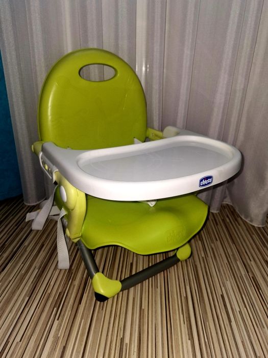 Scaun/înălțător masă Chicco pliabil.