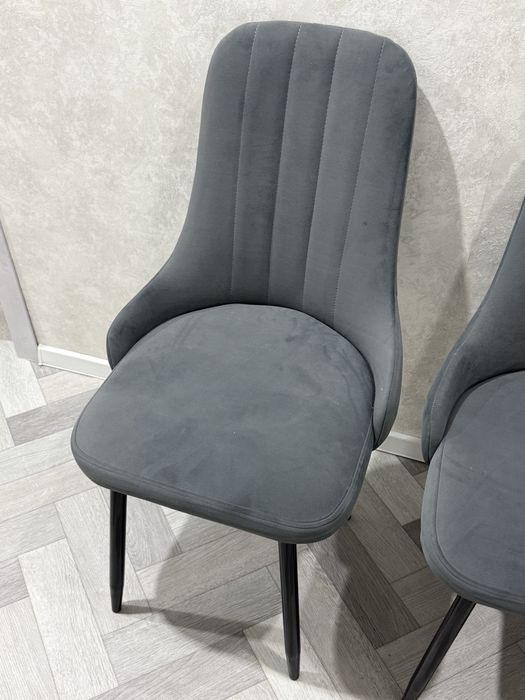 Продам 3 стула одинаковые