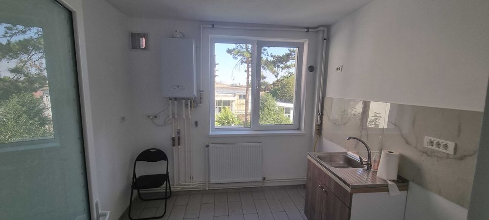 Închiriez apartament 2 camere, Medgidia Central, Etaj.1
