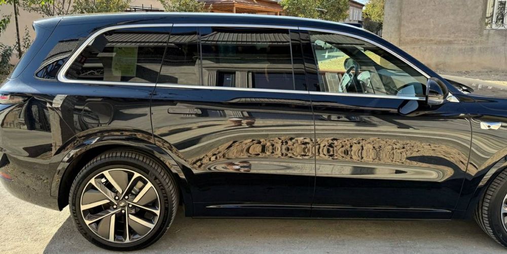 Lixiang L9 Max 2023 Srochna sotiladi!!