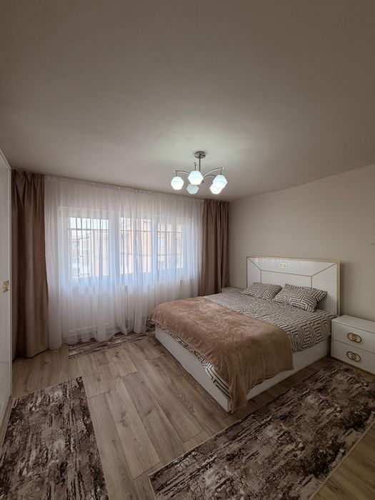 Apartament 3 camere, et.4 Micro 4