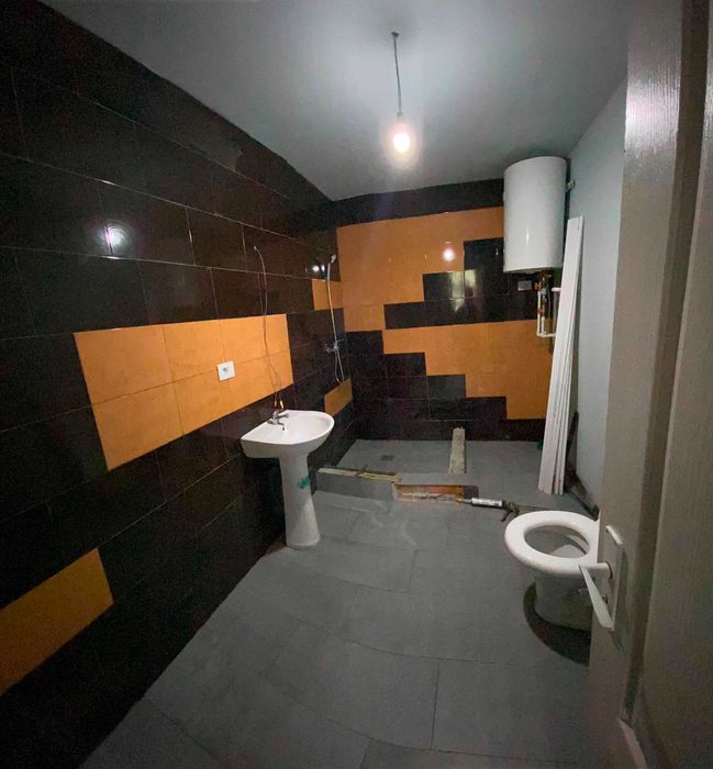 Casa NOUA de vanzare/inchiriere Poduri - 3km de Moinesti