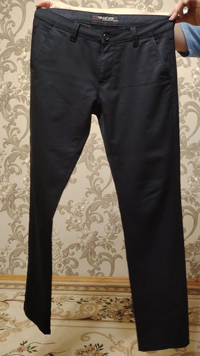 Мужские рубашки и брюки