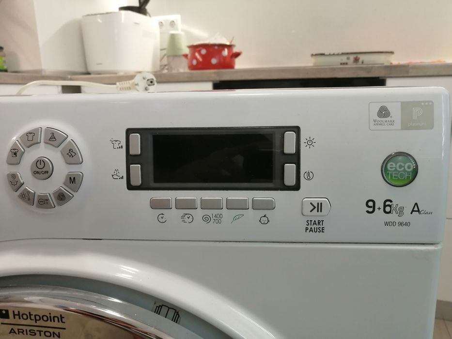 Пералня със сушилня Аристон