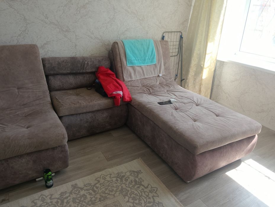 Продам диван в хорошем состоянии