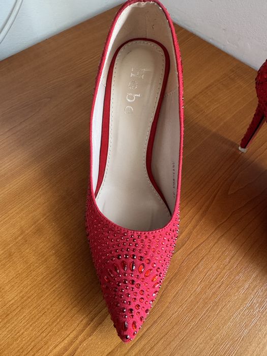 Pantofi Stiletto