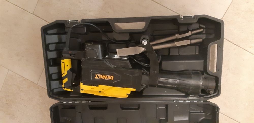 Къртач  DeWALT 5G-1690T.3800W.