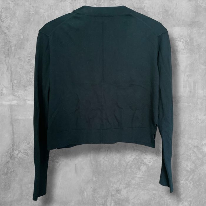 Короткий женский кардиган