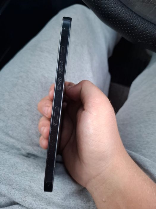 Продам Iphone 16 pro max 256gb
