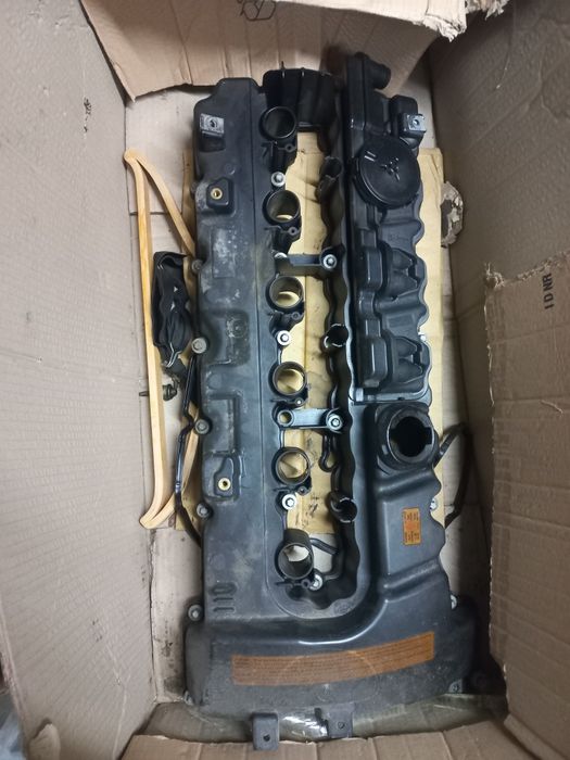 Клапанная крышка bmw e60 530