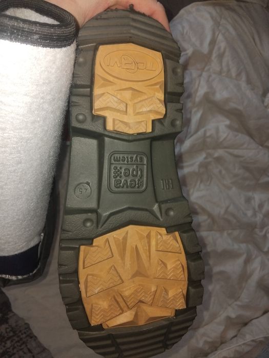 Продам сапоги на рыбалку зимние