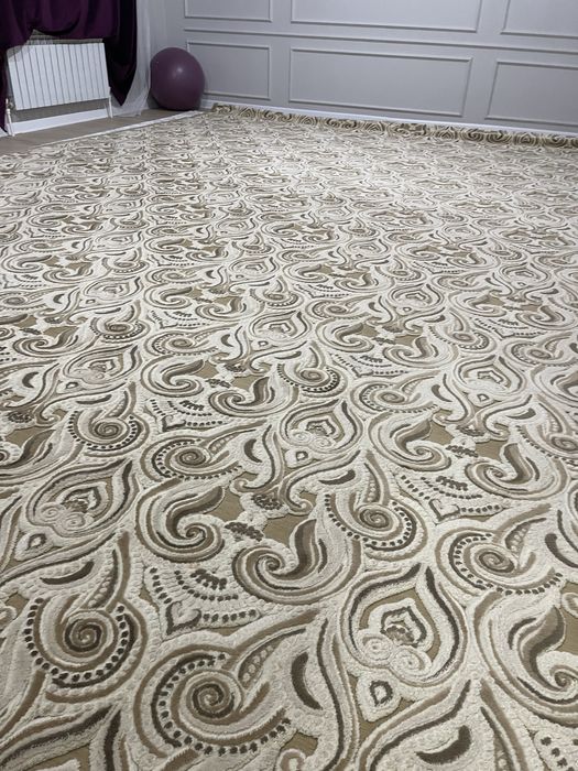 Продам ковер размер 6 на 4