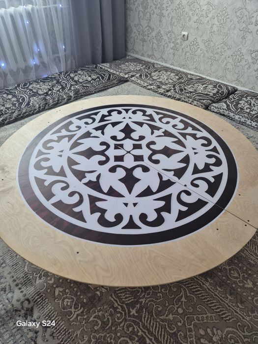 Продам круглый жер стол