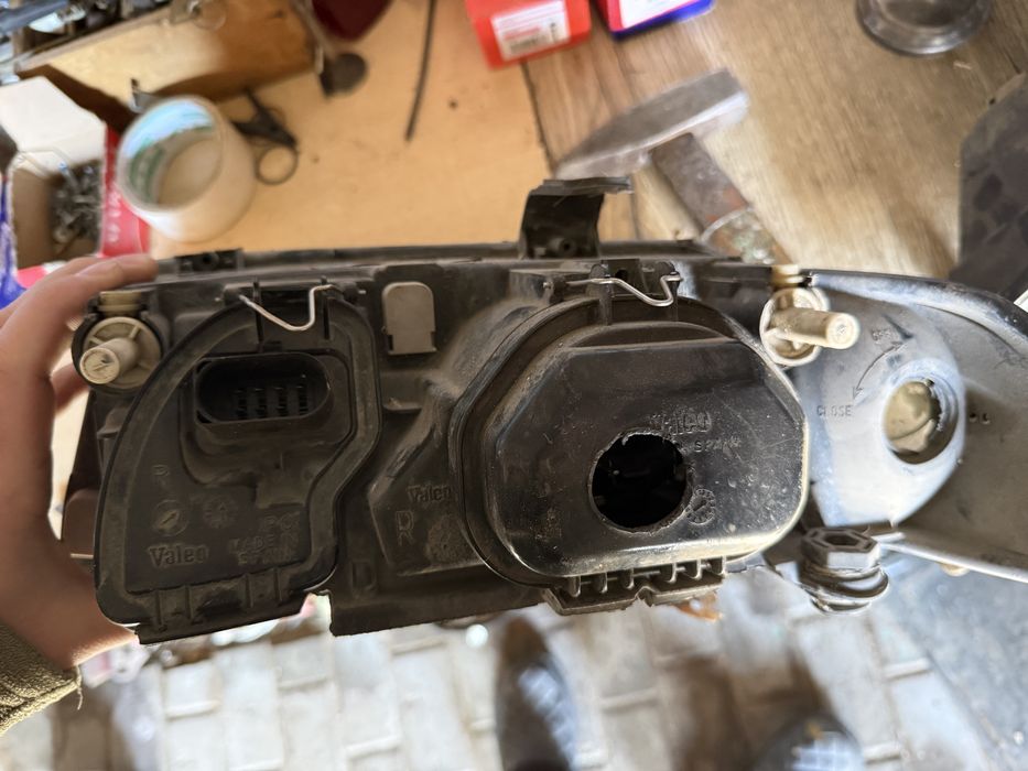 Продам рест Фары на Ауди А4 Б5