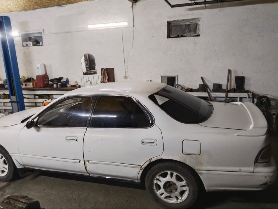 Продам машину тайота