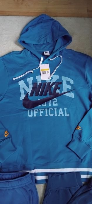 Nike суитшърт нов и две долнища