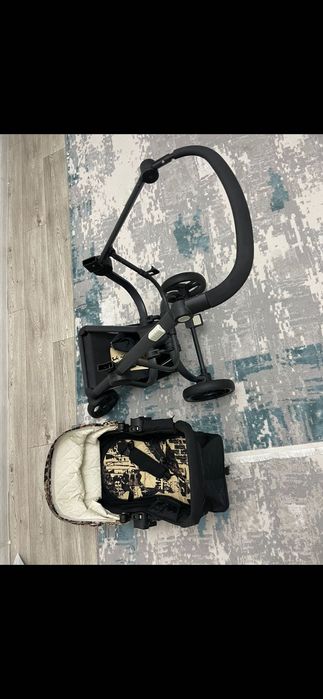 Продам Коляску..